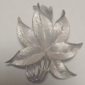 Crown Trifari Flower Brooch Pin Brushed Silver Tone Vintage